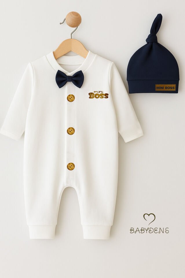 Minik Patron Erkek Bebek Düğmeli Tulum ve Bere Seti – Papyonlu,Manşetli Paça, %100 Pamuk Bebek Tulum Lacivert