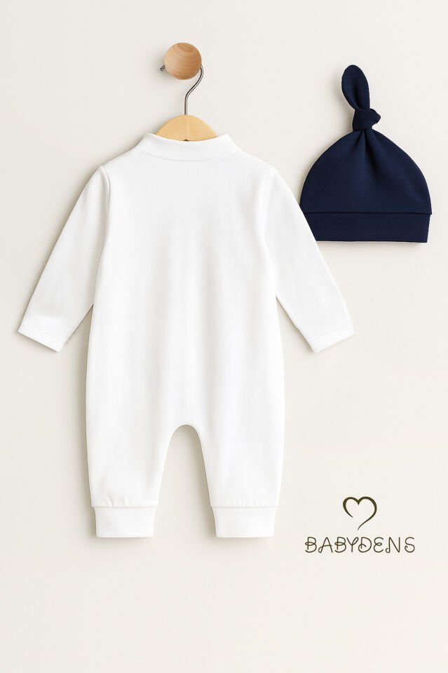 Minik Patron Erkek Bebek Düğmeli Tulum ve Bere Seti – Papyonlu,Manşetli Paça, %100 Pamuk Bebek Tulum Lacivert