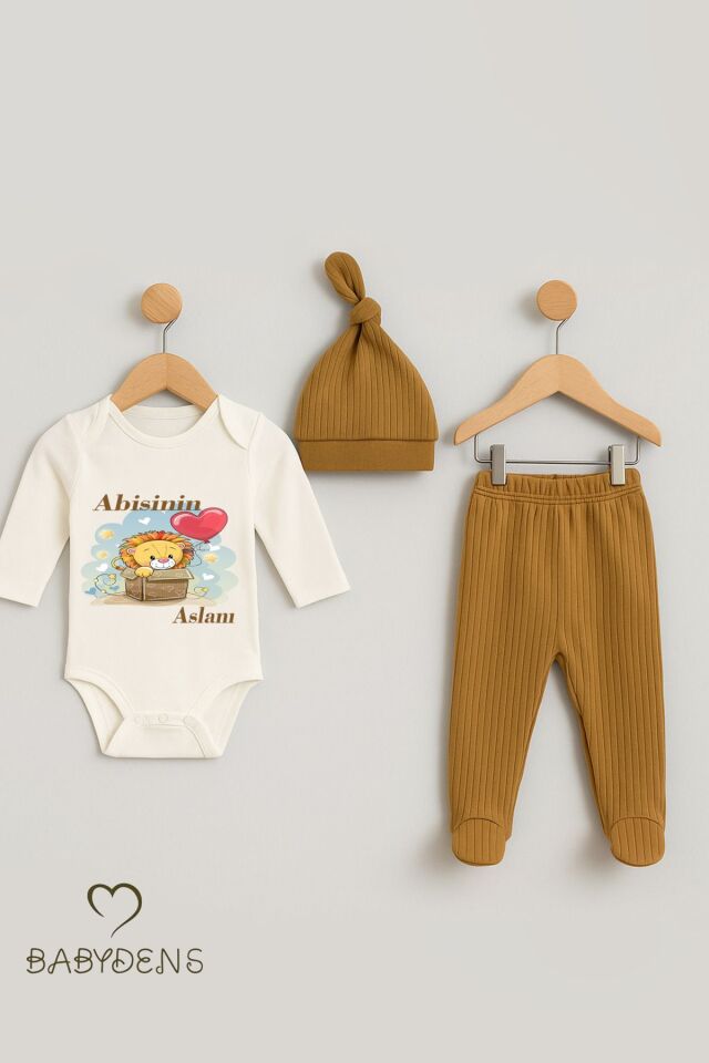 Abisinin Aslanı Yazılı 3’lü Bebek Takımı Uzun Kollu Çıtçıtlı Body,Fitilli Patikli Pantolon Şapka Set 6-9 Ay