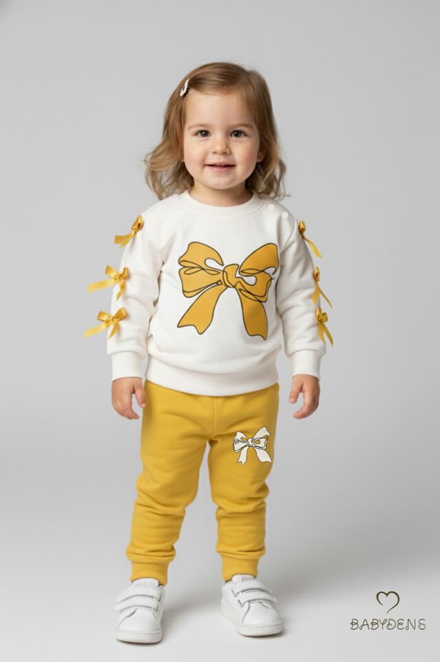 Fiyonklu Kız Bebek 2’li Eşofman Takımı Omuz Çıtçıtlı,Yan Kurdele Detaylı,%100Pamuk Mevsimlik Alt-Üst Sarı