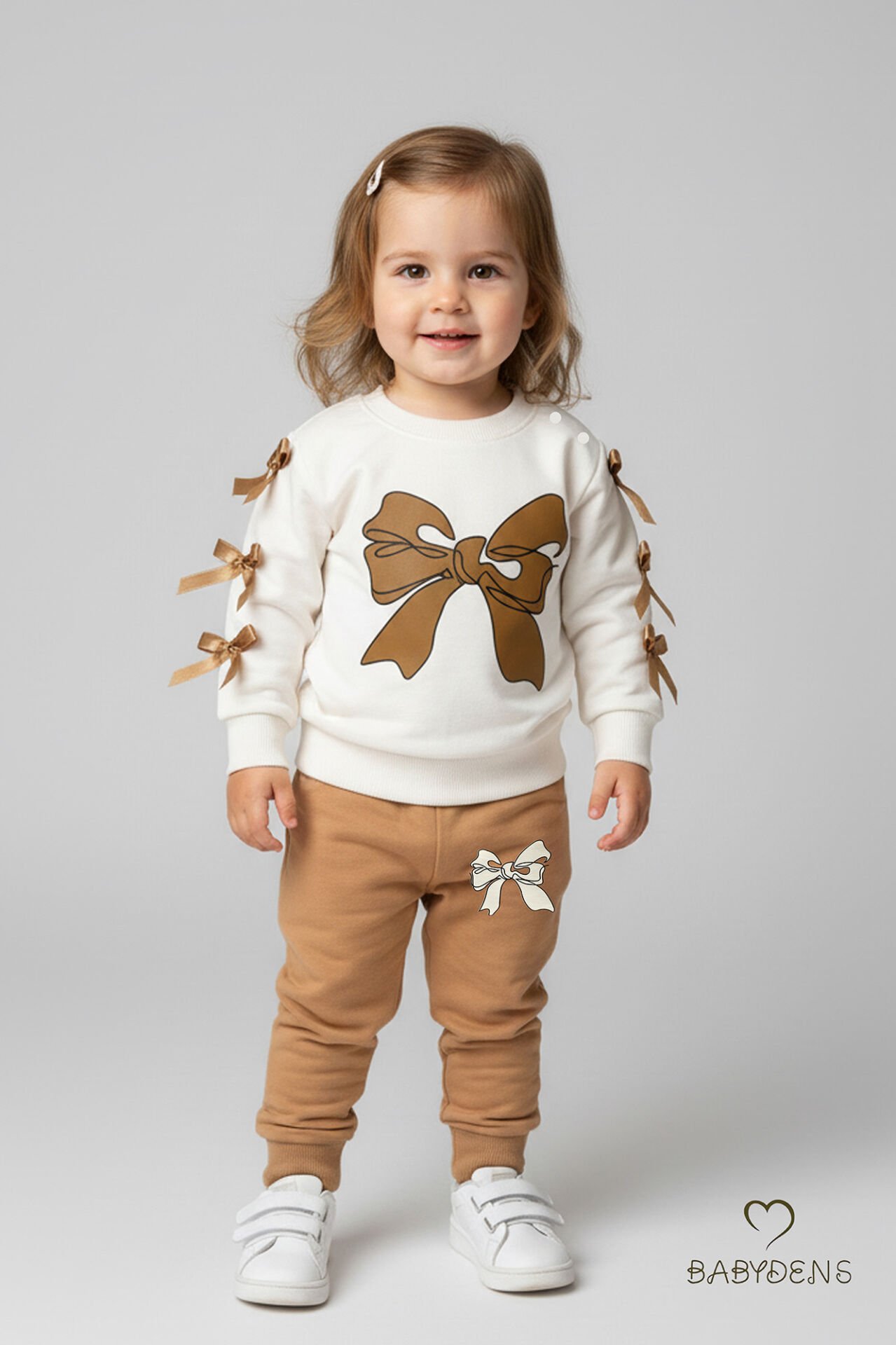Fiyonklu Kız Bebek 2’li Eşofman Takımı Omuz Çıtçıtlı,Yan Kurdele Detaylı,%100Pamuk Mevsimlik Alt-Üst Kahverengi