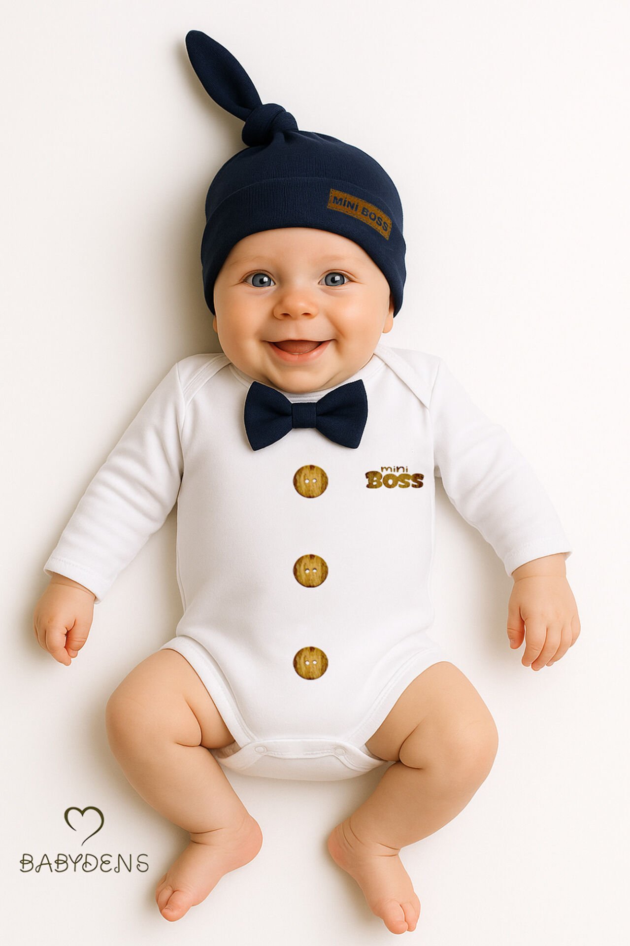 Minik Patron Erkek Bebek Uzun Kollu Çıtçıtlı Body ve Bere Seti Düğme Baskılı, Papyonlu %100 Pamuklu Lacivert