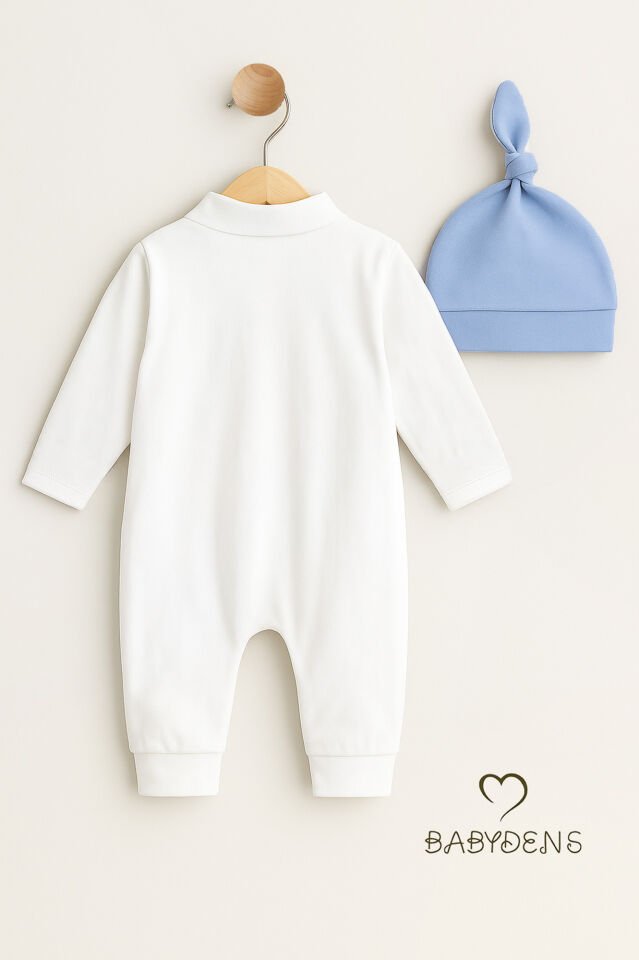 Minik Patron Erkek Bebek Düğmeli Tulum ve Bere Seti – Papyonlu,Manşetli Paça, %100 Pamuk Bebek Tulum Mavi